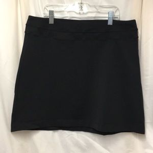 Black athletic Lucy Skirt size medium